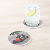 Mops-Go-Kart-Rennen Getränkeuntersetzer (Seite)