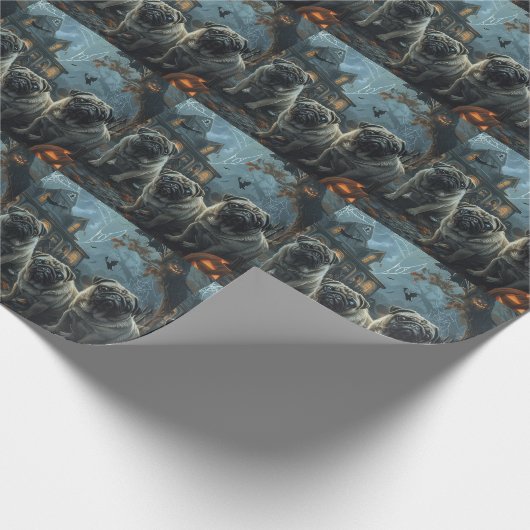 Mops Halloween Night Doggy Delight Geschenkpapier (Ecke)
