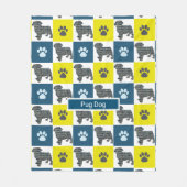 Mops Haustier Hund & Paw Print Yellow Grid Silhoue Fleecedecke (Vorderseite)