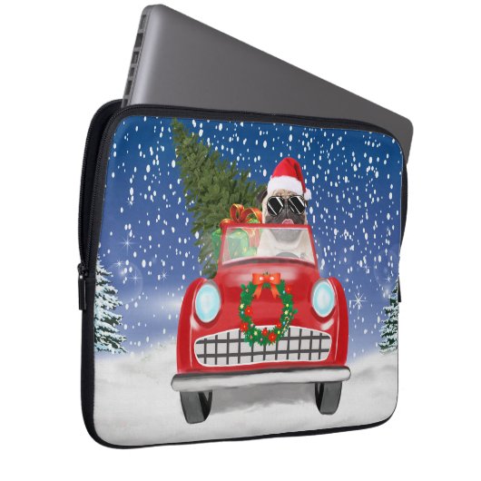 Mops Hund Autofahren im Schnee Weihnachten Laptopschutzhülle (Vorne Rechts)