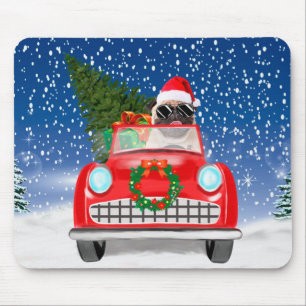 Mops Hund Autofahren im Schnee Weihnachten Mousepad