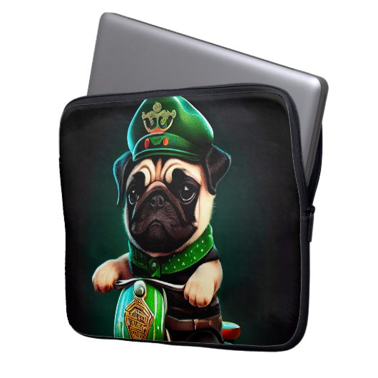 Mops Hund Fahrrad St. Patrick's Day Laptopschutzhülle (Vorderseite Links)
