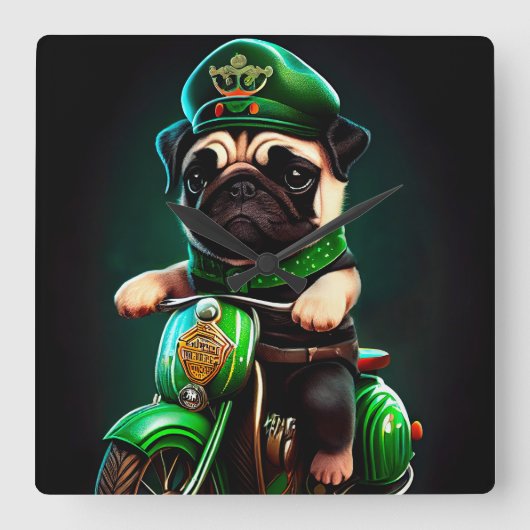 Mops Hund Fahrrad St. Patrick's Day Quadratische Wanduhr (Vorderseite)