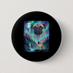 Mops-Hund heult Nordlichter Aurora Mond Wald Button