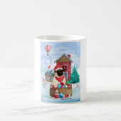 Mops Hund im Schnee Weihnachtshundehaus Kaffeetasse (Mittel)
