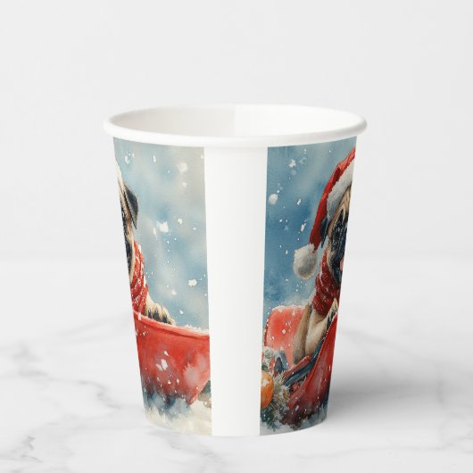 Mops Hund in Sledge Lass es Schnee Weihnachten Pappbecher (Links)