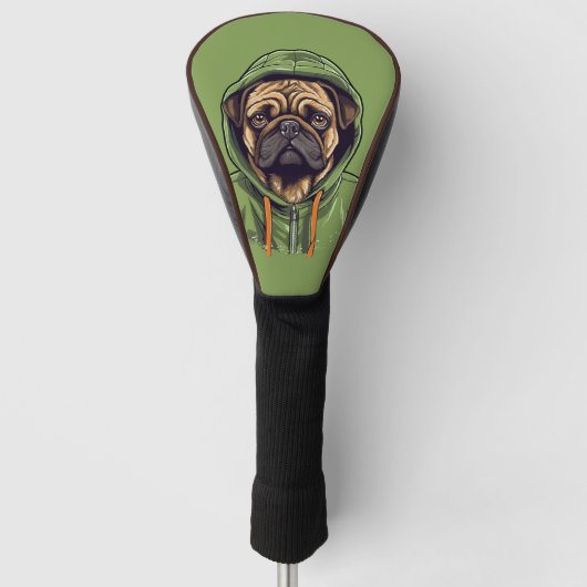 Mops Hund mit einem grünen Hoodie-Treiber Golf Headcover (Vorderseite)