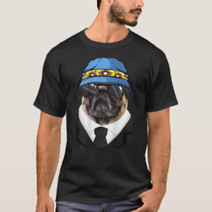 Mops Hund mit Gezeichnet Anzug Glasses Bucket Hat T-Shirt