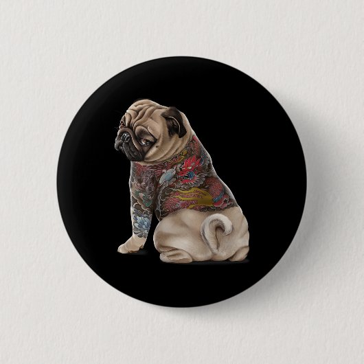 Mops Hund mit traditionellem japanischen Drachen T Button (Vorderseite)