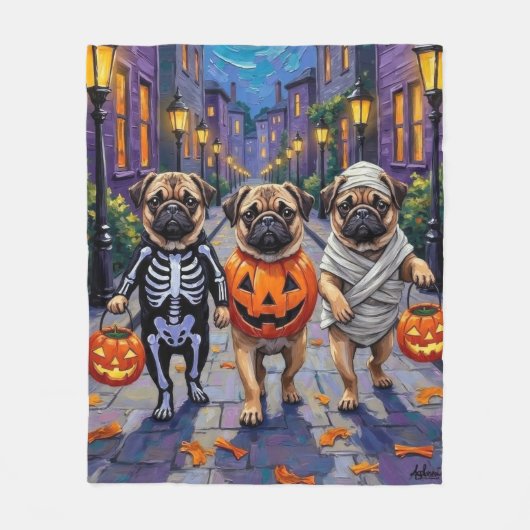 Mops Hunde Trick-oder-Treating in Halloween-Kostüm Fleecedecke (Vorderseite)