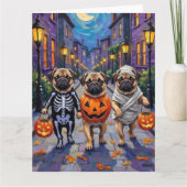 Mops Hunde Trick-oder-Treating in Halloween-Kostüm Karte (Vorderseite)