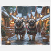 Mops-Hunde Weihnachten Schnee Urlaub Fleecedecke (Vorderseite (Horizontal))