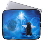 Mops im Himmel als Engel-Beileid Laptopschutzhülle (Vorderseite)