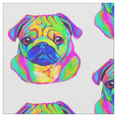 Mops in den Farben Stoff (Nahaufnahme)