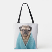 Mops in einem Handtuch Tasche (Rückseite)