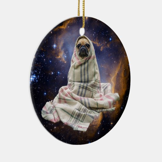 Mops in einer Decke im Weltraum Keramik Ornament (Rechts)