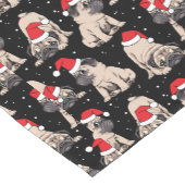 Mops in Weihnachtsmannmützen Weihnachtsmuster Kurzer Tischläufer (Ecke)