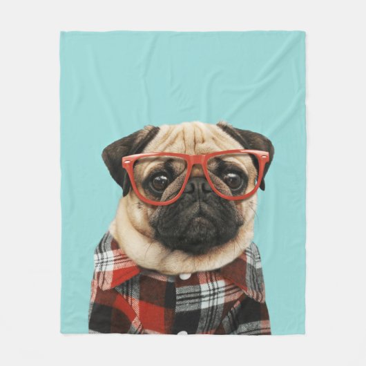 Mops Kariert Shirt Fleecedecke (Vorderseite)
