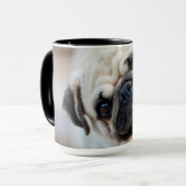 Mops-Kopfneigung Tasse (Vorderseite Links)