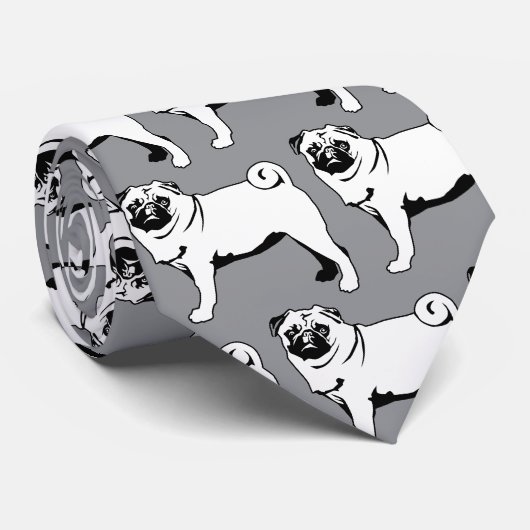 Mops Krawatte (Gerollt)