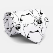 Mops Krawatte (Gerollt)