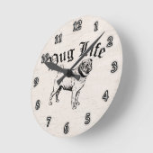 Mops Life Funny Dog Gangster Runde Wanduhr (Winkel)