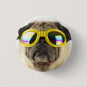 Mops mit Brille Button