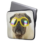 Mops mit Brille Laptopschutzhülle (Vorderseite Links)