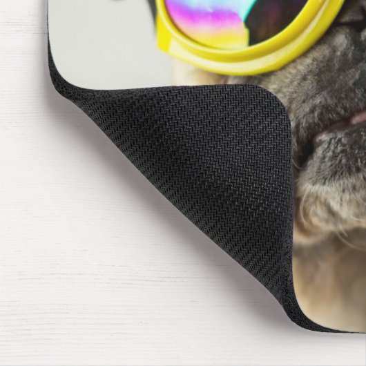 Mops mit Brille Mousepad (Ecke)