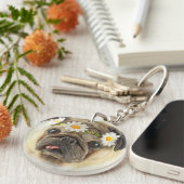 Mops mit Daisy Crown Schlüsselanhänger (Vorderseite rechts)