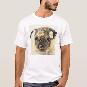 Mops mit Daisy Crown T-Shirt