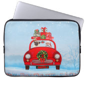 Mops mit dem Weihnachtsmann im Auto Laptopschutzhülle (Vorderseite)