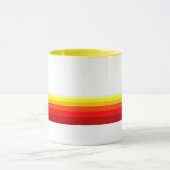 Mops mit der Streifen-Tasse Tasse (Zentrum)