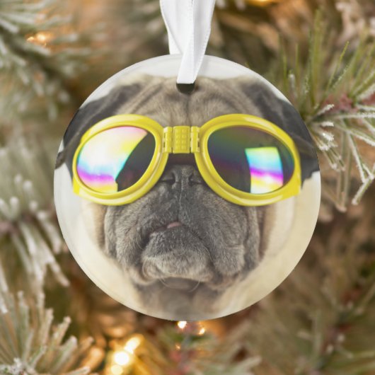 Mops mit Goggles Ornament (Baum)