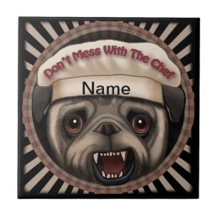 Mops mit Koch Fliese