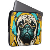 Mops mit Kopfhörer Laptopschutzhülle (Vorne Rechts)
