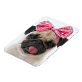 Mops mit rosa Bow Magnet (Linke Seite)