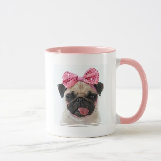 Mops mit rosa Bow Tasse (Rechts)