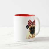 Mops mit rotem Spott auf Kopf 2 Zweifarbige Tasse (VorderseiteRechts)