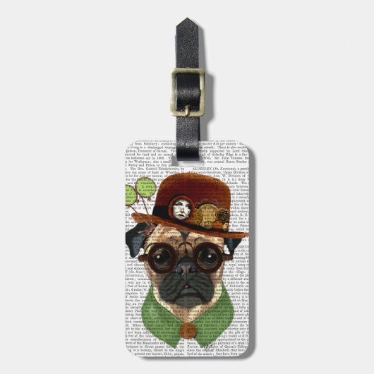 Mops mit Steampunk Bowler Hat Gepäckanhänger (Vorderseite vertikal)