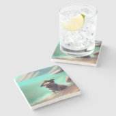 Mops mit Strandmalerei Steinuntersetzer (Seitenansicht)