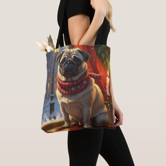 Mops mit Weihnachtsbeleuchtung Urlaub Tasche (Von Nahem)