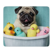 Mops Paradies: Badefreudigkeit in der Tube Schneidebrett (Vorderseite)