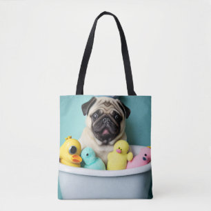 Mops-Paradies: Eine Schönheit beim Baden in der Wa Tasche