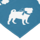 Mops Party Blue Theme Celebration Tischdecke (Schrägansicht)