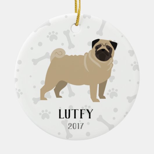 Mops-personalisierte Hundeweihnachtsverzierung Keramik Ornament (Vorne)