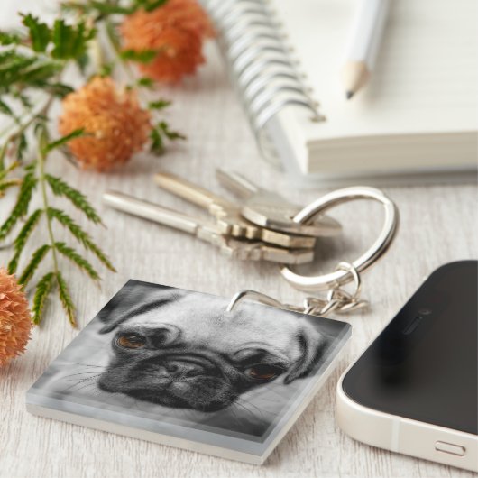 Mops Pup Schlüsselanhänger (Vorderseite rechts)