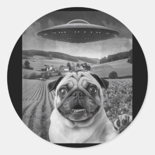 Mops Selfie mit Alien Ufo Funny Mops Geschenke für Runder Aufkleber