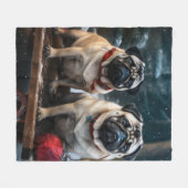 Mops Snowy Sleigh Weihnachtsdekor Fleecedecke (Vorderseite (Horizontal))