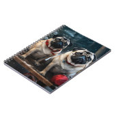 Mops Snowy Sleigh Weihnachtsdekor Notizblock (Linke Seite)